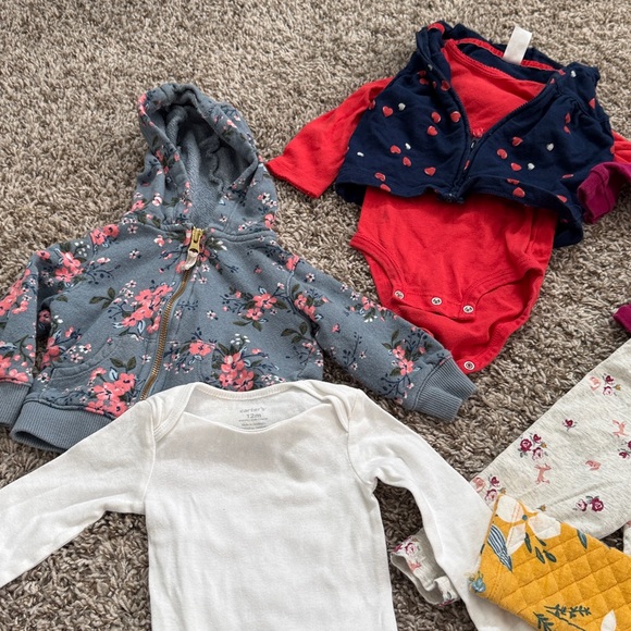 Colorful Baby Clothing Set - Picture 3 of 4